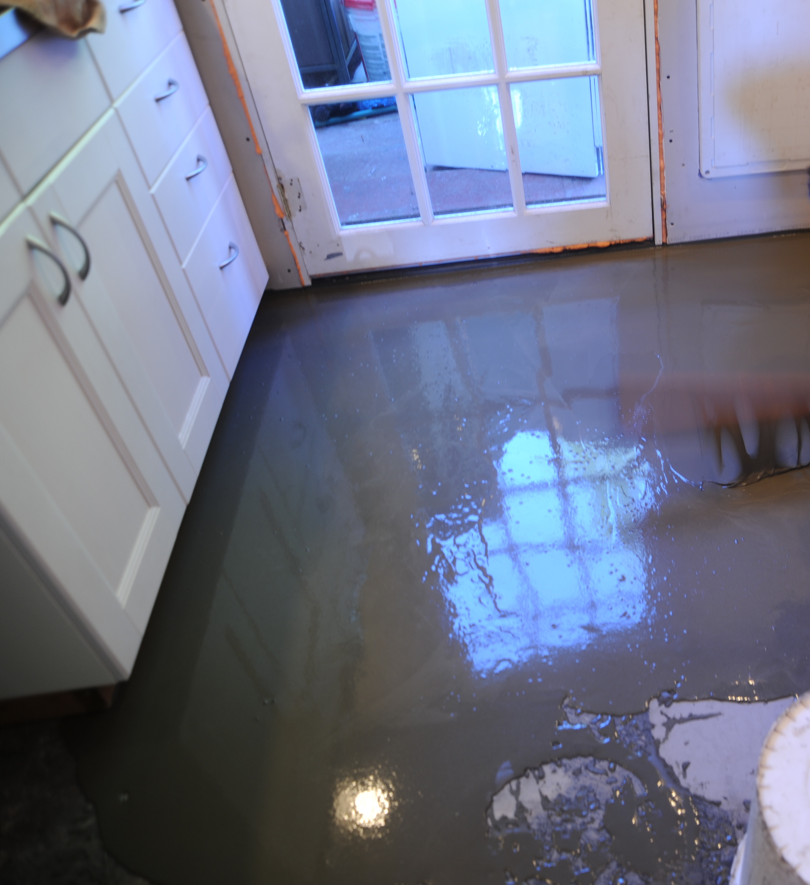 liquid-floor-screed-vs-sand-and-cement-screed